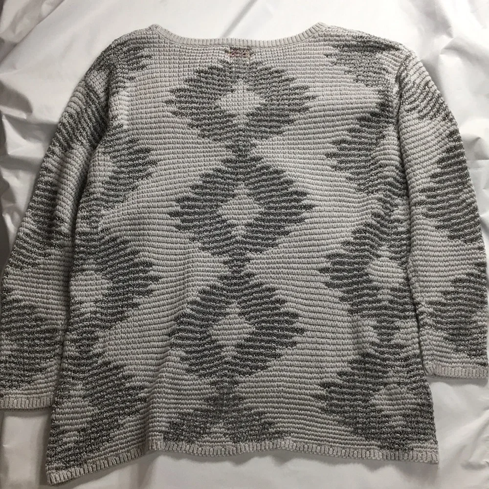 Ruby Rd Women’s Gray and Silver Glitter Sweater Size XL Like-NEW Condition